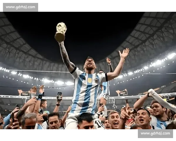 传奇谢幕与新生起航：阿根廷世预赛主场收官战书写双重篇章