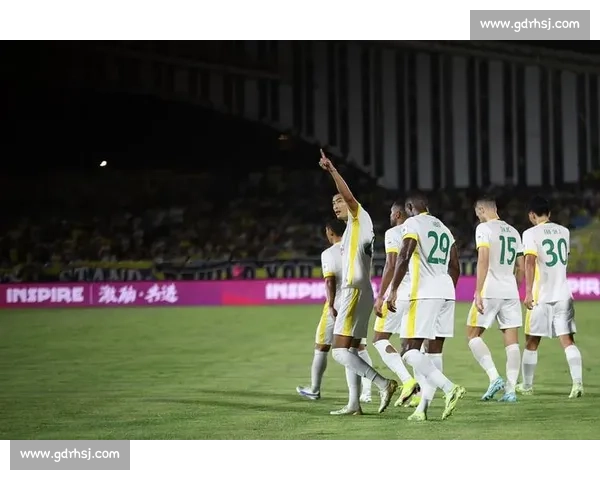 足协杯启示：蓉城爆冷出局，泰山需警惕河南式战术逆袭